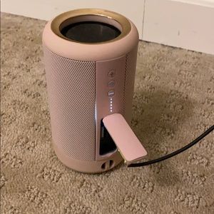 Bluetooth speaker